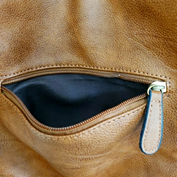 Scarleton Brown Vegan Leather Shoulder/Crossbody Bag - Picture 4 of 9